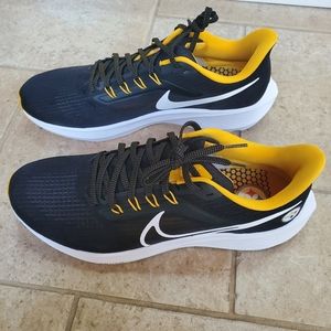 Nike Air Pegasus 39 Pittsburgh Steelers Sneakers/Shoes New Various Sizes